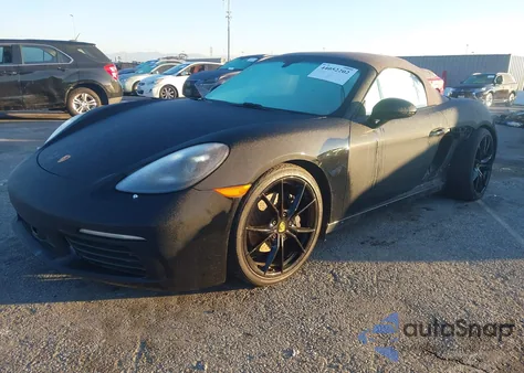 2017 Porsche 718 Boxster z USA, uszkodzony, nr VIN WP0CA2A89HS220764
